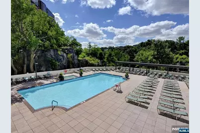 250 Gorge Road 18E #18E, Cliffside Park, NJ 07010 - Photo 23