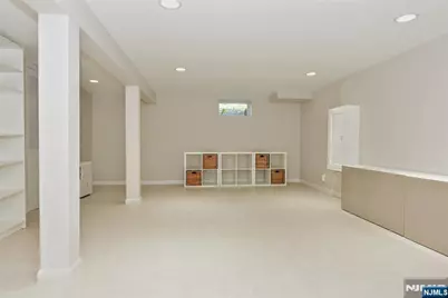 33 Millar Court A #A, Paramus, NJ 07462 - Photo 29