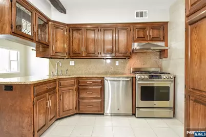 33 Millar Court A #A, Paramus, NJ 07462 - Photo 13