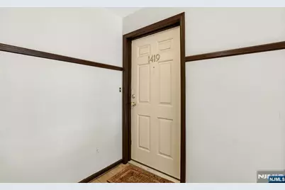 1419 Faulkner Court, Mahwah, NJ 07430 - Photo 3