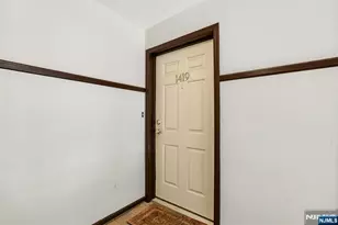 1419 Faulkner Ct, Mahwah, NJ 07430 - Photo 3