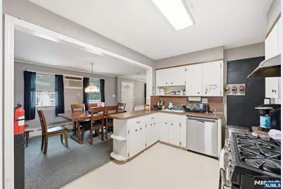 1053 Carnation Drive, New Milford, NJ 07646 - Photo 11