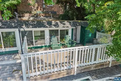 6 Old Wood Road, Edgewater, NJ 07020 - Photo 11