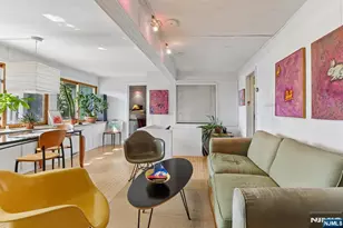 6 Old Wood Rd, Edgewater, NJ 07020 - Photo 3