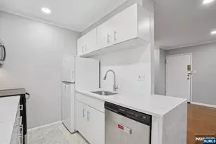56-58 68th Street 7, Guttenberg, NJ 07093 - Photo 9