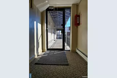 280 Undercliff Avenue 2 #2, Edgewater, NJ 07020 - Photo 13