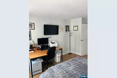 200 Winston Drive L18 #L18, Cliffside Park, NJ 07010 - Photo 17