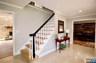 9 Watch Hill Rd, Mahwah, NJ 07430 - Photo 5