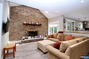 9 Watch Hill Rd, Mahwah, NJ 07430 - Photo 15