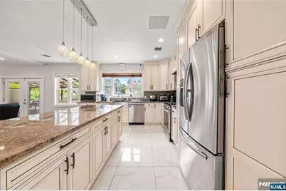 156 Phelps Avenue, Englewood, NJ 07631 - Photo 13