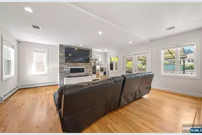 156 Phelps Avenue, Englewood, NJ 07631 - Photo 7