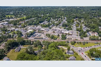 53 Old Wood Road, Morris Plains Borough, NJ 07950 - Photo 35