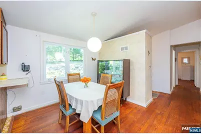 53 Old Wood Road, Morris Plains Borough, NJ 07950 - Photo 11