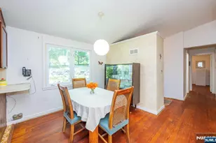 53 Old Wood Rd, Morris Plains Borough, NJ 07950 - Photo 11
