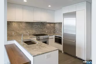 320 Adolphus Avenue 117 #117, Cliffside Park, NJ 07010 - Photo 5