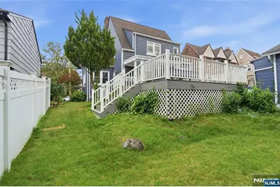 138 Elder Avenue, Bergenfield, NJ 07621 - Photo 23