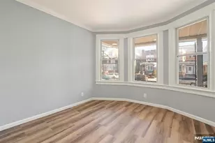 149 Wegman Pkwy, Jersey City, NJ 07305 - Photo 5