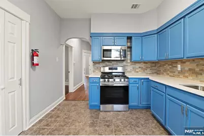 149 Wegman Parkway, Jersey City, NJ 07305 - Photo 17