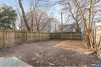 149 Wegman Parkway, Jersey City, NJ 07305 - Photo 31