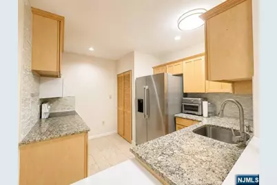 399 11th Street 205 #205, Palisades Park, NJ 07650 - Photo 5