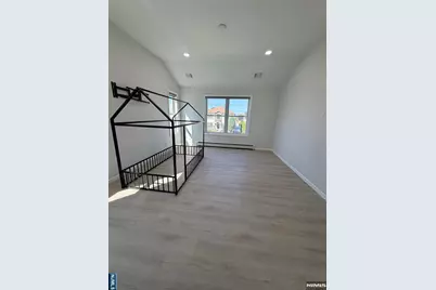 66 Edward Court, Clifton, NJ 07011 - Photo 15