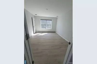 66 Edward Court, Clifton, NJ 07011 - Photo 7