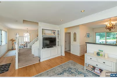 9 Woodmere Road, West Caldwell, NJ 07006 - Photo 5