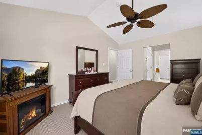 22 Pond Hollow Drive, Jefferson Township, NJ 07438 - Photo 23