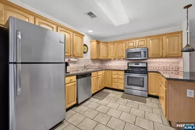 22 Pond Hollow Drive, Jefferson Township, NJ 07438 - Photo 13