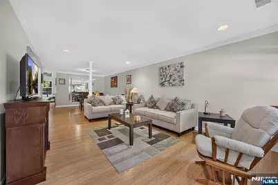 22 Pond Hollow Drive, Jefferson Township, NJ 07438 - Photo 7