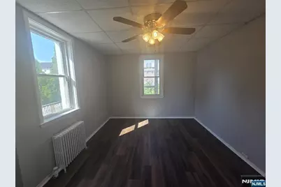 631 2nd Avenue 1st Floor #1st floor, Lyndhurst Township, NJ 07071 - Photo 11