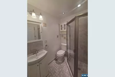 631 2nd Avenue 1st Floor #1st floor, Lyndhurst Township, NJ 07071 - Photo 7