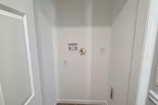 631 2nd Ave 1st Floor, Lyndhurst Township, NJ 07071 - Photo 5
