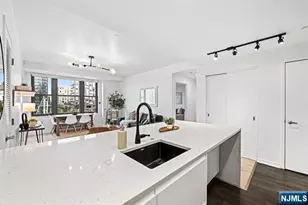 149 Essex Street 5T, Jersey City, NJ 07302 - Photo 11