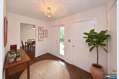 5 Indian Field Court, Mahwah, NJ 07430 - Photo 3