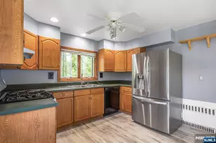 102 Island Ave, Little Falls Township, NJ 07424 - Photo 15