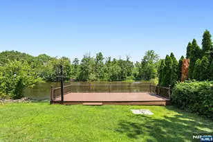 102 Island Ave, Little Falls Township, NJ 07424 - Photo 5