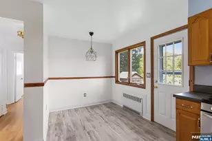 102 Island Ave, Little Falls Township, NJ 07424 - Photo 17