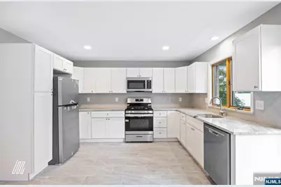 213 5th Street A #A, Palisades Park, NJ 07650 - Photo 7