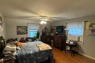 81 Grayson Pl, Teaneck Township, NJ 07666 - Photo 13