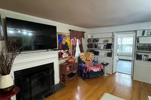 81 Grayson Pl, Teaneck Township, NJ 07666 - Photo 3