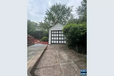 81 Grayson Place, Teaneck Township, NJ 07666 - Photo 23