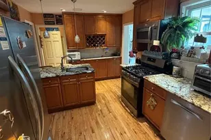 81 Grayson Pl, Teaneck Township, NJ 07666 - Photo 7