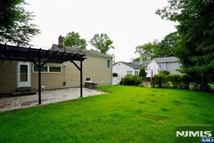 154 Jefferson Ave, River Edge, NJ 07661 - Photo 29
