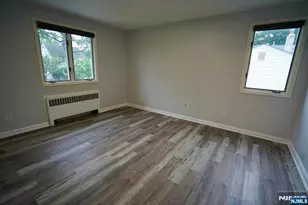 154 Jefferson Ave, River Edge, NJ 07661 - Photo 17