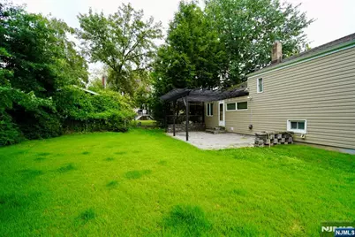 154 Jefferson Avenue, River Edge, NJ 07661 - Photo 27