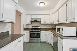 2902 Jesse Way 2902, Piscataway Township, NJ 08854 - Photo 3