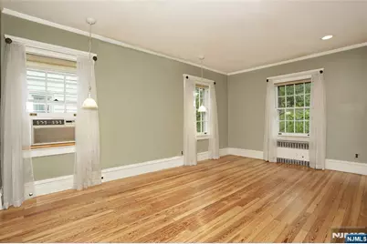 153 Glenwood Avenue, Leonia, NJ 07605 - Photo 21