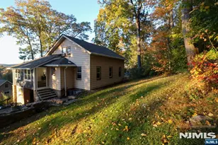 20 Mt Crest Rd, Jefferson Township, NJ 07438 - Photo 1
