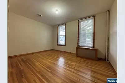 9 James Street 1 #1, Bergenfield, NJ 07621 - Photo 5